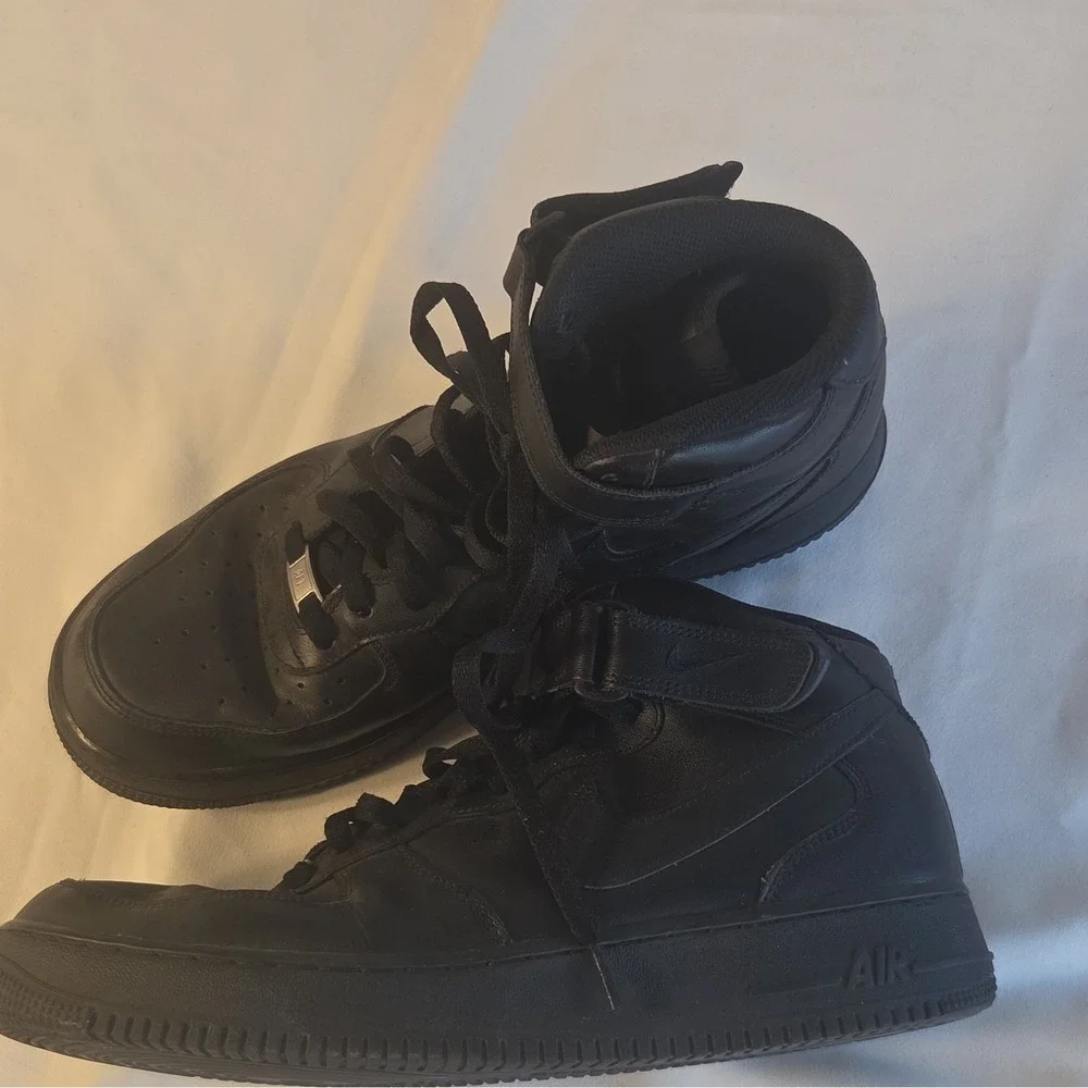 Nike Air Force 1 Men's High Top Black Lace-Up Athletic Sneaker